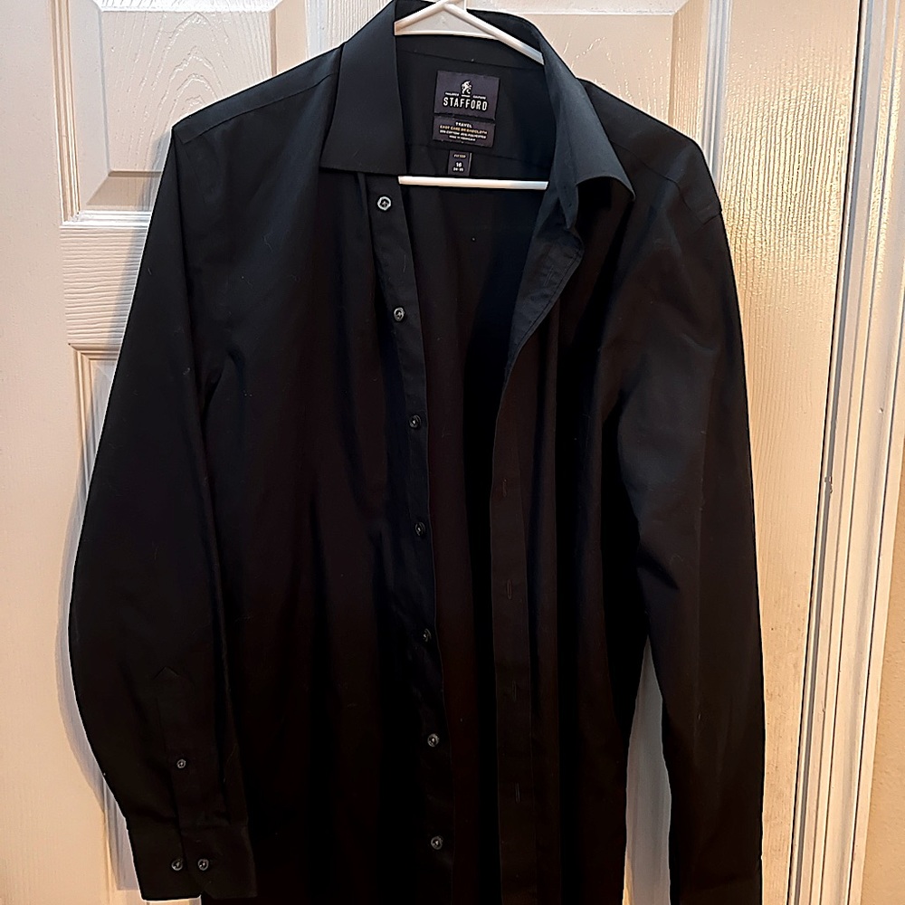 Men’s Stafford Fitted Black Dress Shirt
